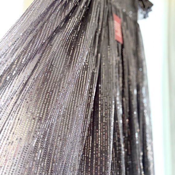 NWT Ivy City Co Clara Dress in Gunmetal Sequins, Woman's Size Large - Picture 3 of 3